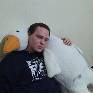 Игорь, 23 года, Хреновое