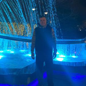 Парни в Донецке: Вадим, 40 - ищет девушку из Донецка