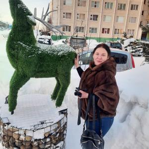 Девушки в Омске: Тани, 44 - ищет парня из Омска