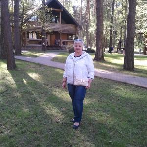 Девушки в Серпухове: Валентина, 73 - ищет парня из Серпухова