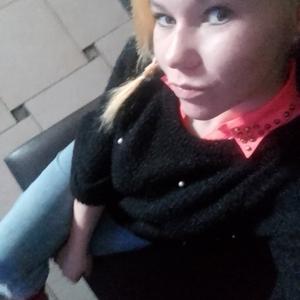 Девушки в Соликамске: Алёна Колмогорцева, 31 - ищет парня из Соликамска