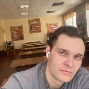 Парни в Челябинске: Ян, 24 - ищет девушку из Челябинска