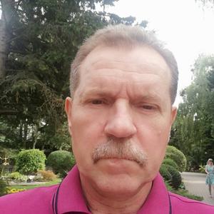 Виктор, 59 лет, Калининград
