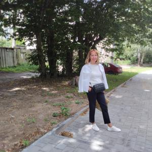 Девушки в Калининграде: Елена, 61 - ищет парня из Калининграда