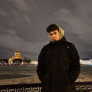 Александр, 23 года, Брянск
