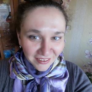 Девушки в Холмске: Olesya, 45 - ищет парня из Холмска