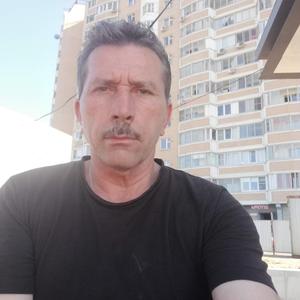 Александр, 56 лет, Бобров
