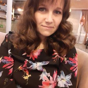 Девушки в Уфе (Башкортостан): Алина, 33 - ищет парня из Уфы (Башкортостан)