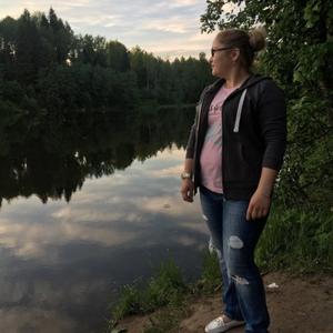 Девушки в Ижевске: Надюша, 33 - ищет парня из Ижевска