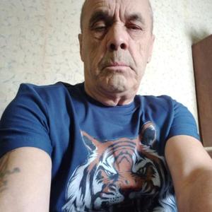 Василий, 68 лет, Новосибирск