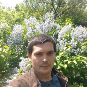 Парни в Донецке: Алексей, 27 - ищет девушку из Донецка