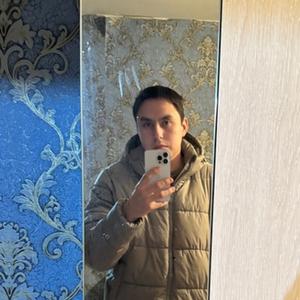 Парни в Новосибирске: Игорь, 27 - ищет девушку из Новосибирска
