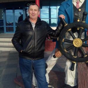Парни в Омске: Сергей, 56 - ищет девушку из Омска