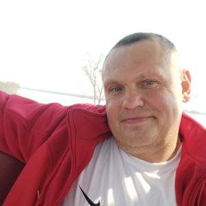 Парни в Хабаровске (Хабаровский край): Эдуард, 49 - ищет девушку из Хабаровска (Хабаровский край)