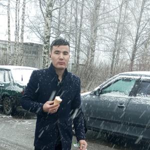 Бехруз, 26 лет, Великий Новгород