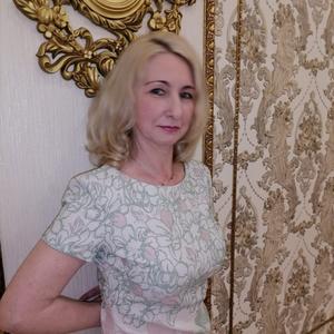 Девушки в Омске: Наталья, 47 - ищет парня из Омска
