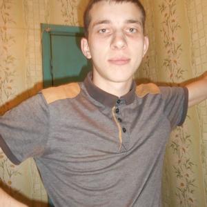 Парни в Гагарине: Эдуард, 32 - ищет девушку из Гагарина