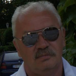 Парни в Твери: Сергей, 65 - ищет девушку из Твери