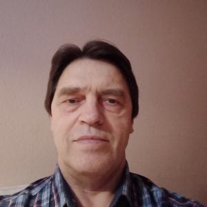 Сергей, 65 лет, Саратов