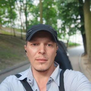 Парни в Хойниках: Иван, 38 - ищет девушку из Хойников