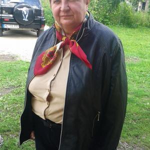 Девушки в Черняховске: Надежда, 70 - ищет парня из Черняховска