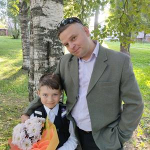 Парни в Череповце: Антон, 36 - ищет девушку из Череповца