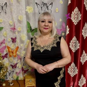 Девушки в Ломоносов: Ирина, 58 - ищет парня из Ломоносов