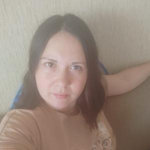 Девушки в Челябинске: Кристина, 33 - ищет парня из Челябинска