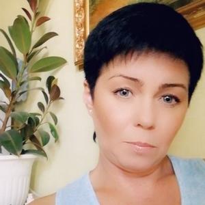 Людмила, 50 лет, Волхов
