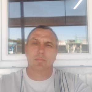 Илья, 44 года, Искитим