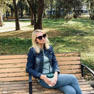 Девушки в Ижевске: Мила, 35 - ищет парня из Ижевска