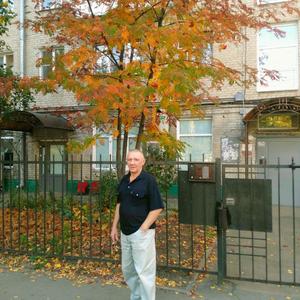Парни в Омске: Александр, 62 - ищет девушку из Омска