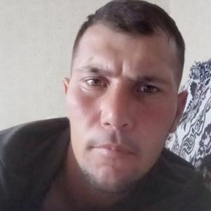 Евгений, 32 года, Уральск