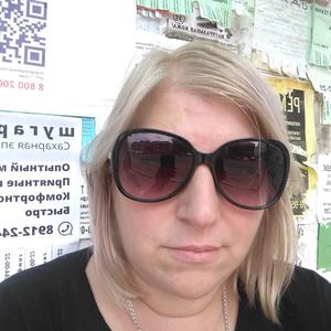 Парни в Тимашевске: Кристина, 44 - ищет девушку из Тимашевска