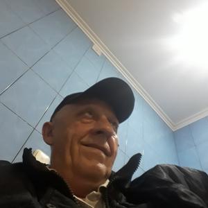 Леонид, 69 лет, Саратов
