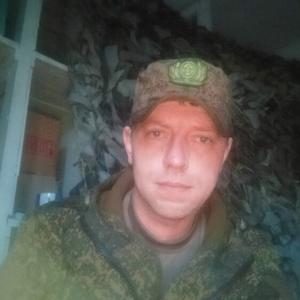 Олег, 39 лет, Донецк