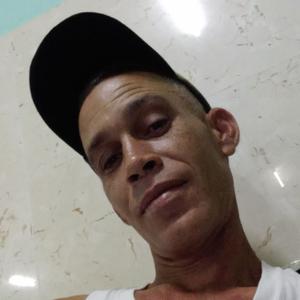 Yoel, 37 лет, Havana