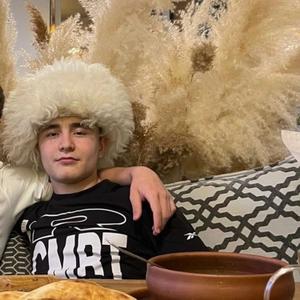 Мухаммед, 18 лет, Барнаул