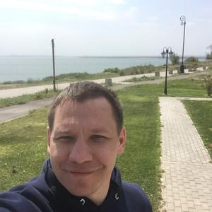 Парни в Волгодонске: Дима, 41 - ищет девушку из Волгодонска