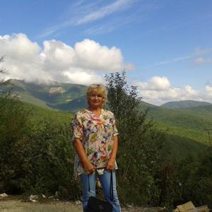 Девушки в Владивостоке: Алевтина, 62 - ищет парня из Владивостока