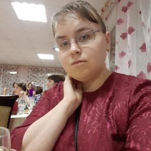 Девушки в Камышлове: Яна, 22 - ищет парня из Камышлова