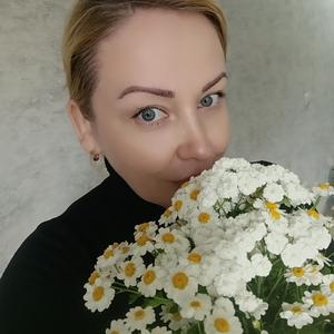 Девушки в Вологде: Ольга, 43 - ищет парня из Вологды