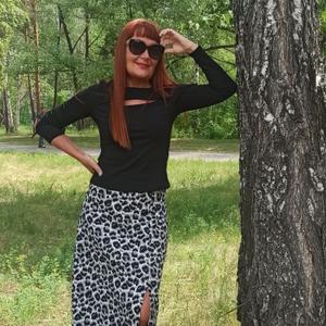 Девушки в Омске: Елена, 29 - ищет парня из Омска