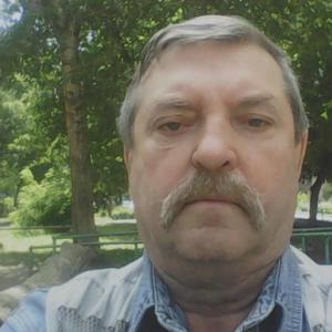 Юрий, 67 лет, Новосибирск