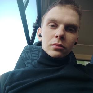 Олег, 22 года, Саратов