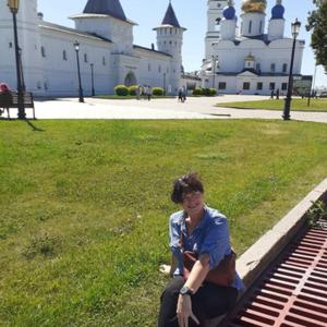 Девушки в Омске: Елена, 50 - ищет парня из Омска