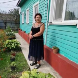 Девушки в Серпухове: Надежда, 64 - ищет парня из Серпухова
