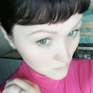 Девушки в Устюжне: Анна Строганова, 39 - ищет парня из Устюжны