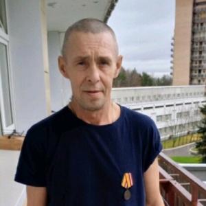 Алексей, 49 лет, Санболи