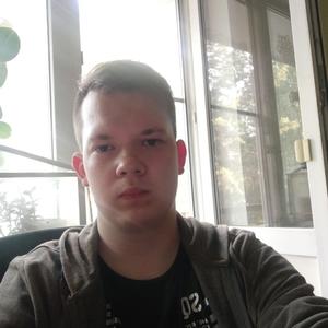 Денис, 23 года, Березовский